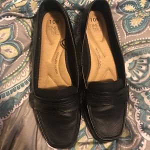 Time and tru brand loafers